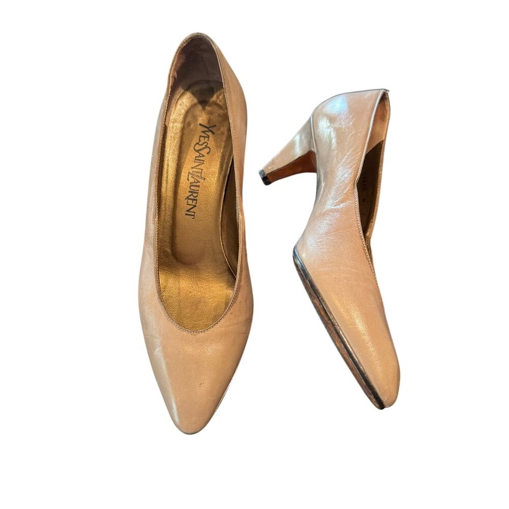 Yves Saint Laurent Made in Italy Sze 7 Tan Leather Almond Toe Pumps Heels Shoes
